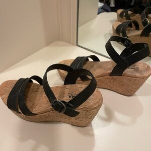 Women’s Sandals (EUC)